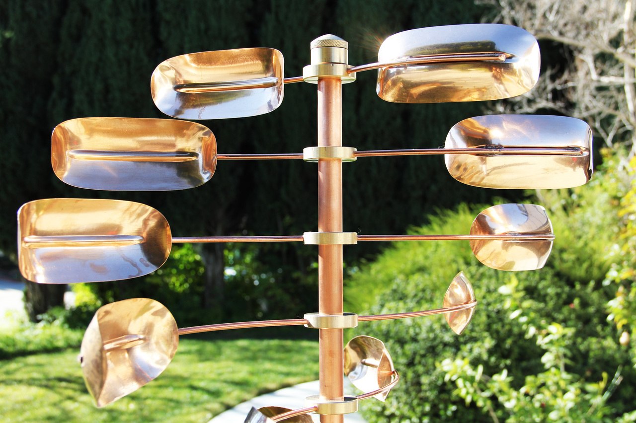 Stanwood Wind Sculpture: Lucky 8 Twirler